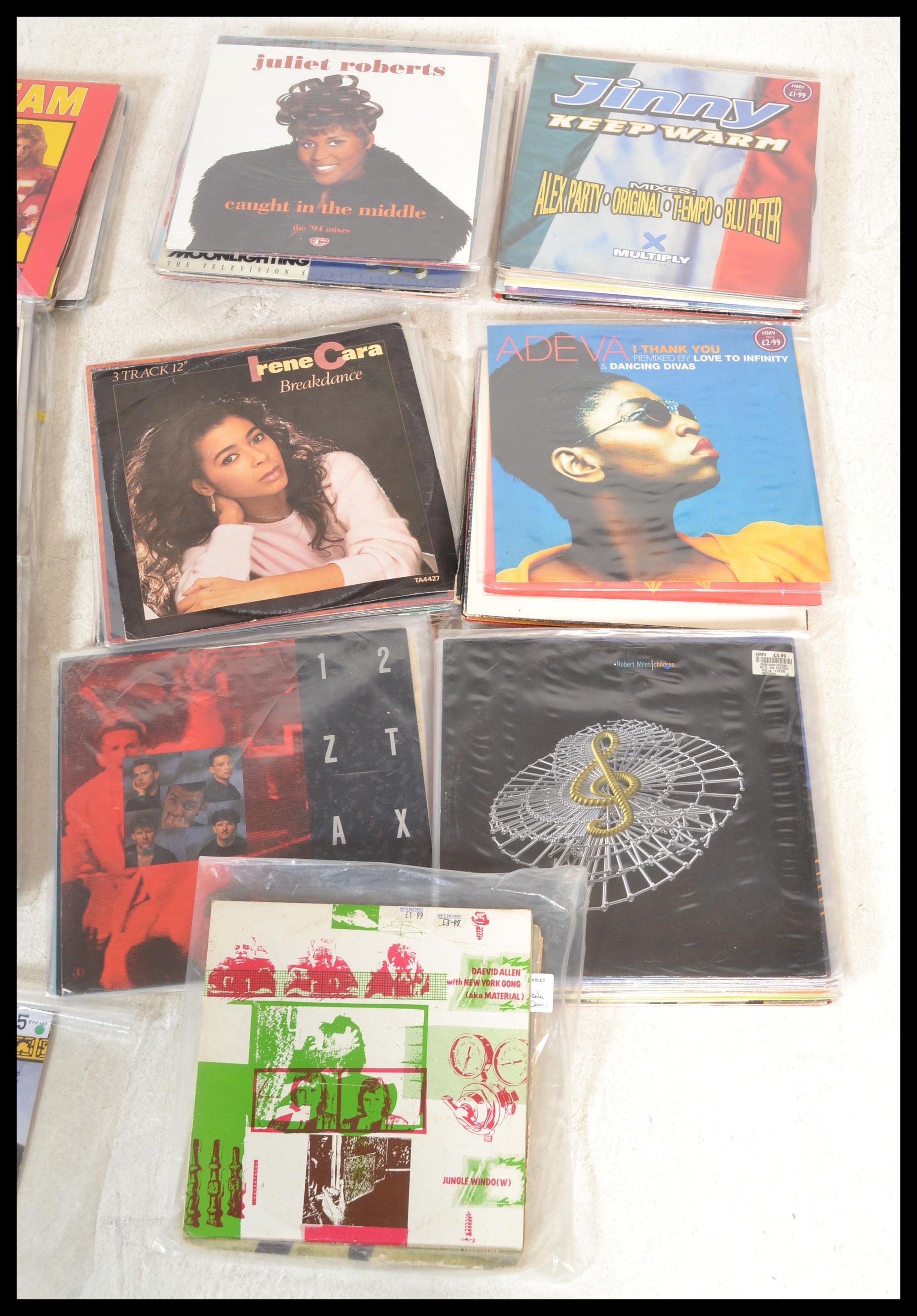 A large collection of 12" vinyl record singles dat - Image 4 of 4