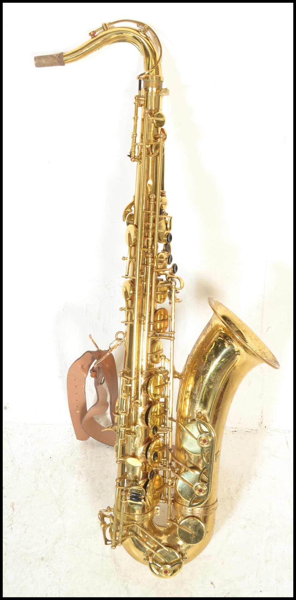 A 20th Century JP 042 gilt bodied saxophone, etched design to body complete in hard case - Bild 3 aus 4