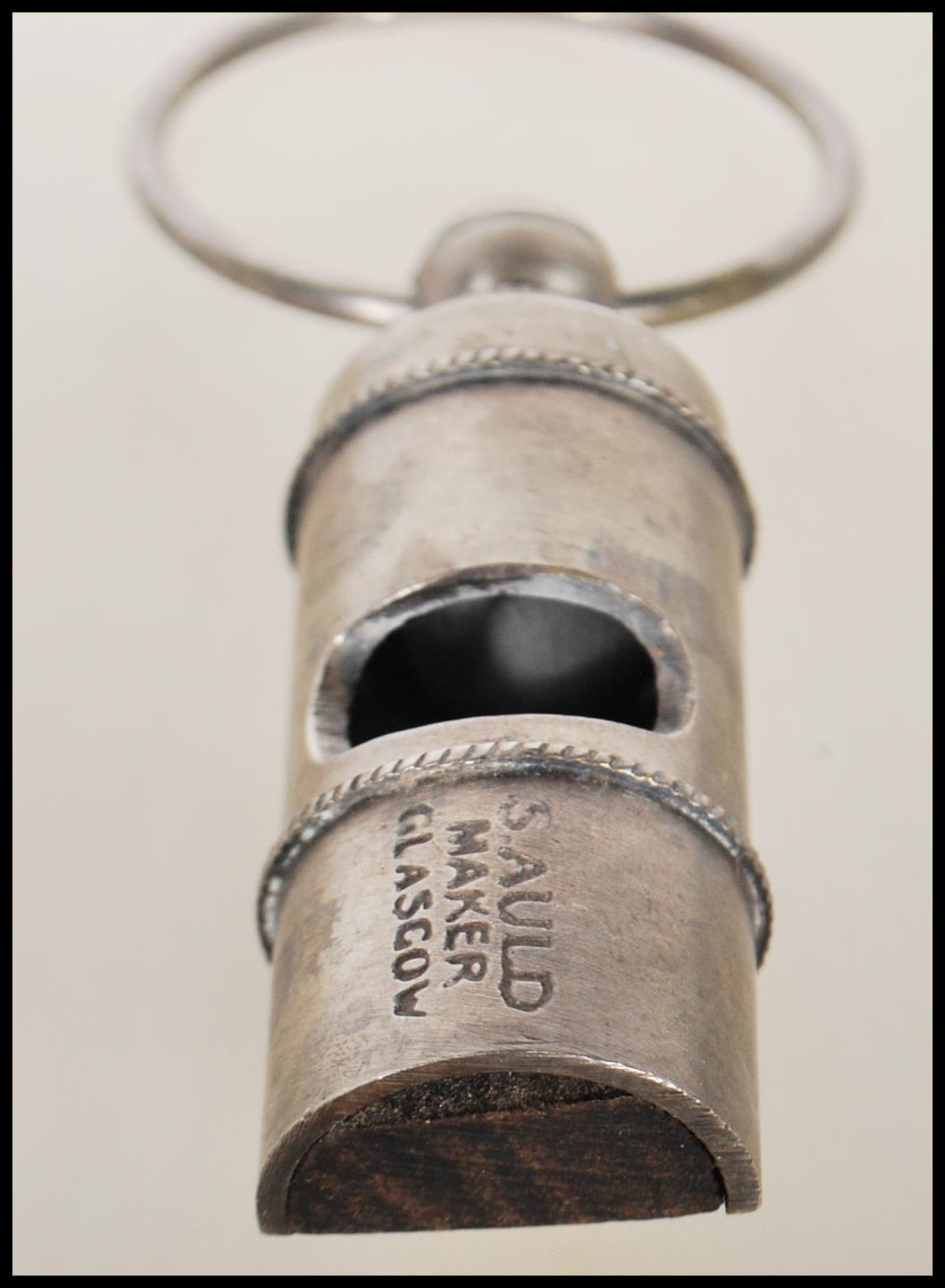 A reproduction White Star Line officers whistle stamped for 'RMS Titanic' by Auld of Glasgow. - Image 4 of 4