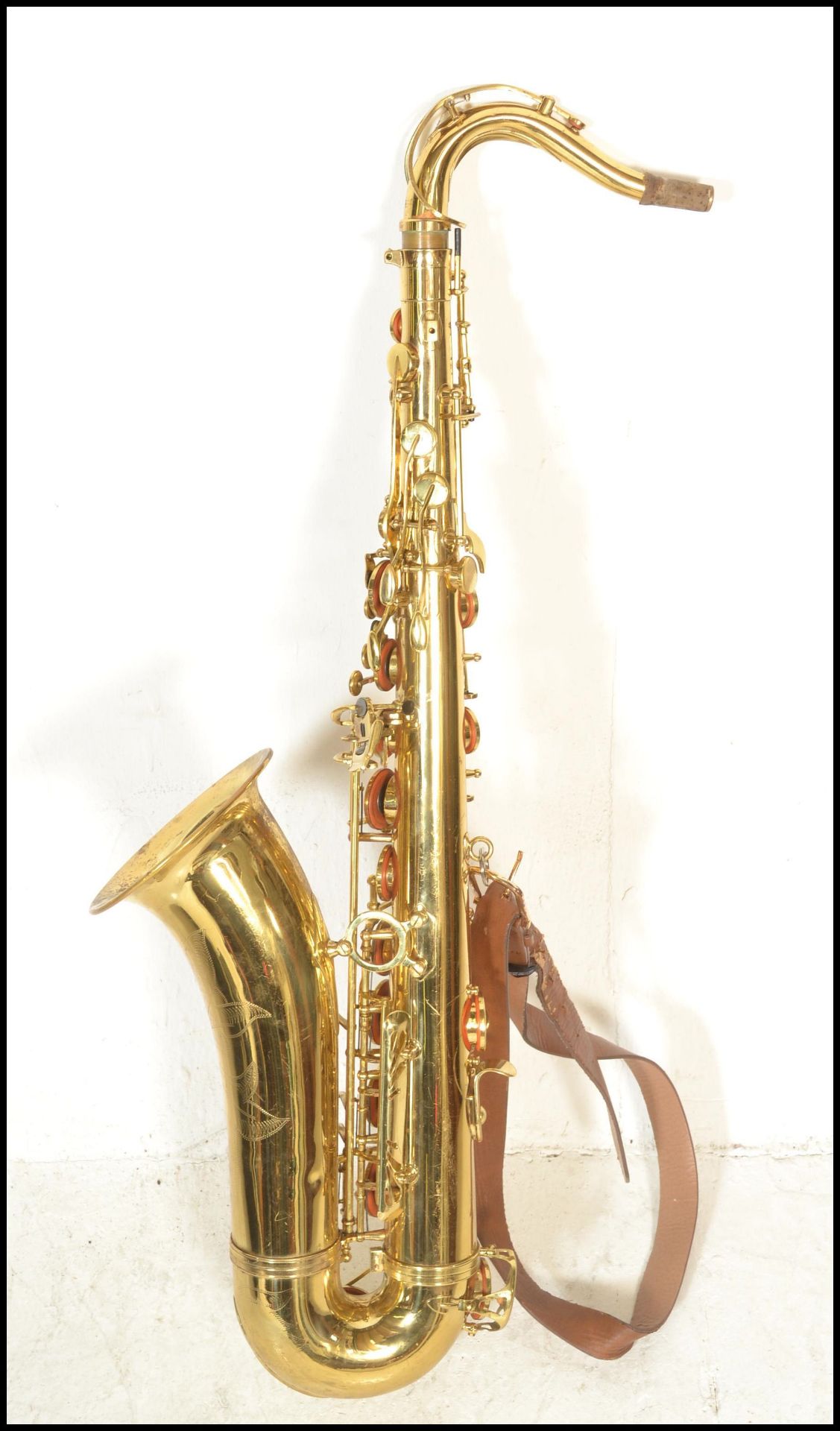 A 20th Century JP 042 gilt bodied saxophone, etched design to body complete in hard case - Bild 2 aus 4