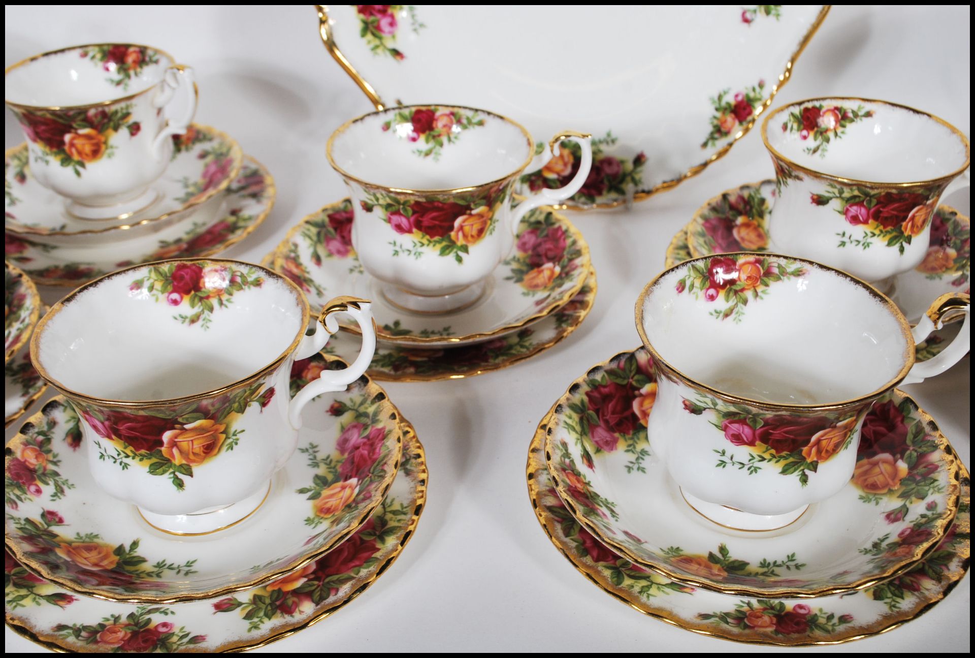 A Royal Albert Old Country Roses part tea set to include creamer jug, sugar bowl, cups, saucers, - Image 3 of 7