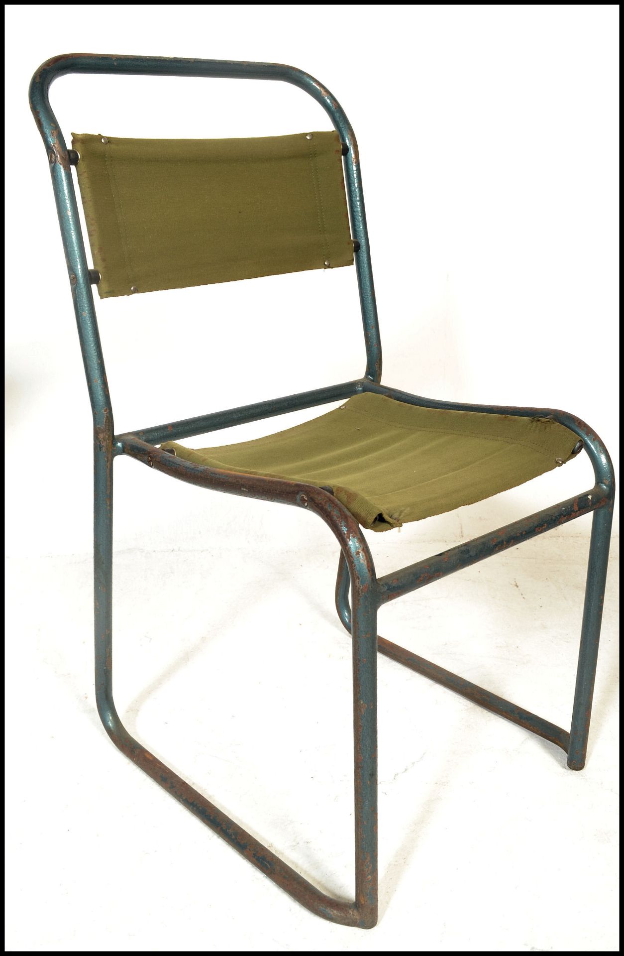 A set of four vintage mid 20th Century metal tubular stacking chairs, original canvas seat pads - Bild 7 aus 7