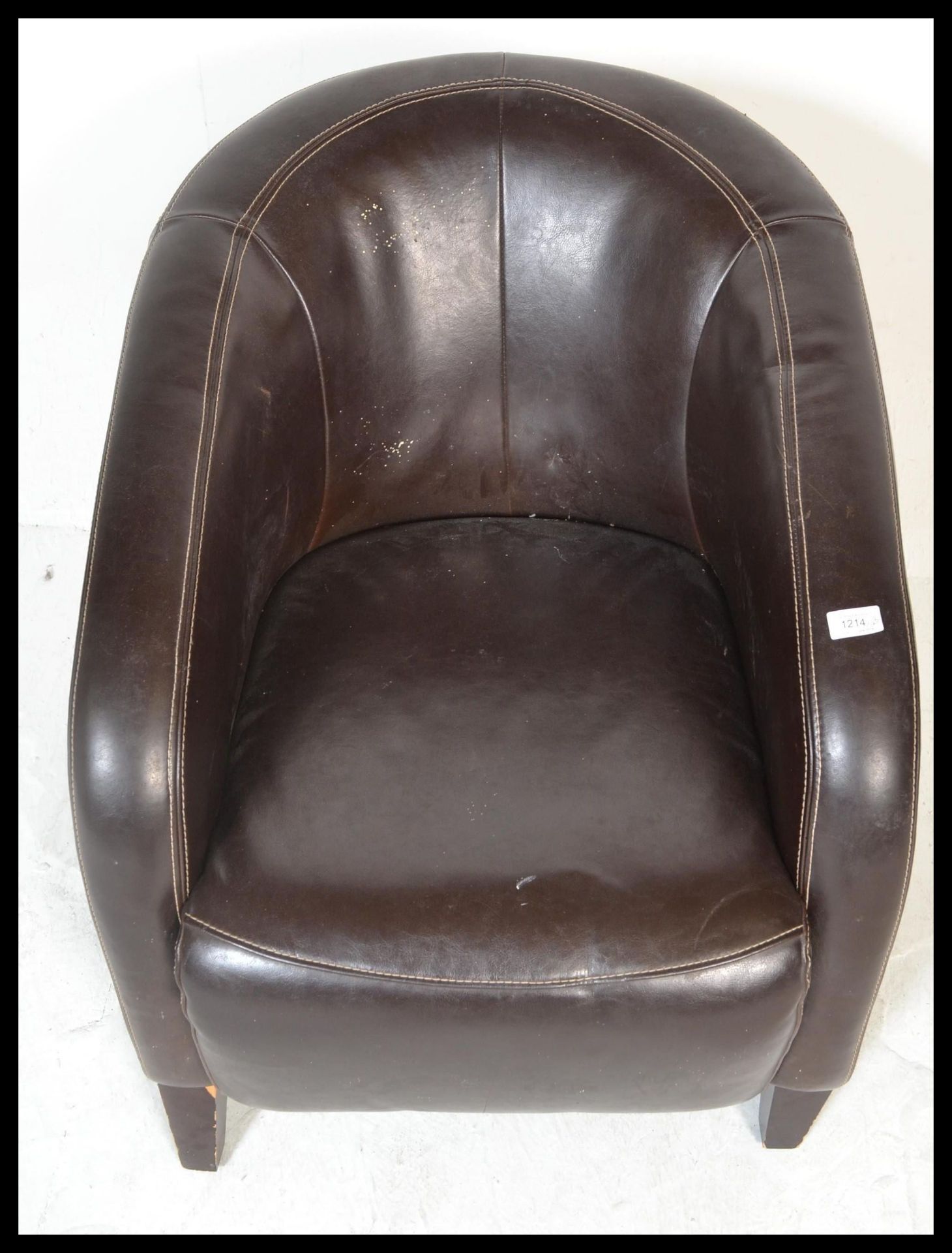 A contemporary leather tub chair / armchair. Raise - Bild 3 aus 4