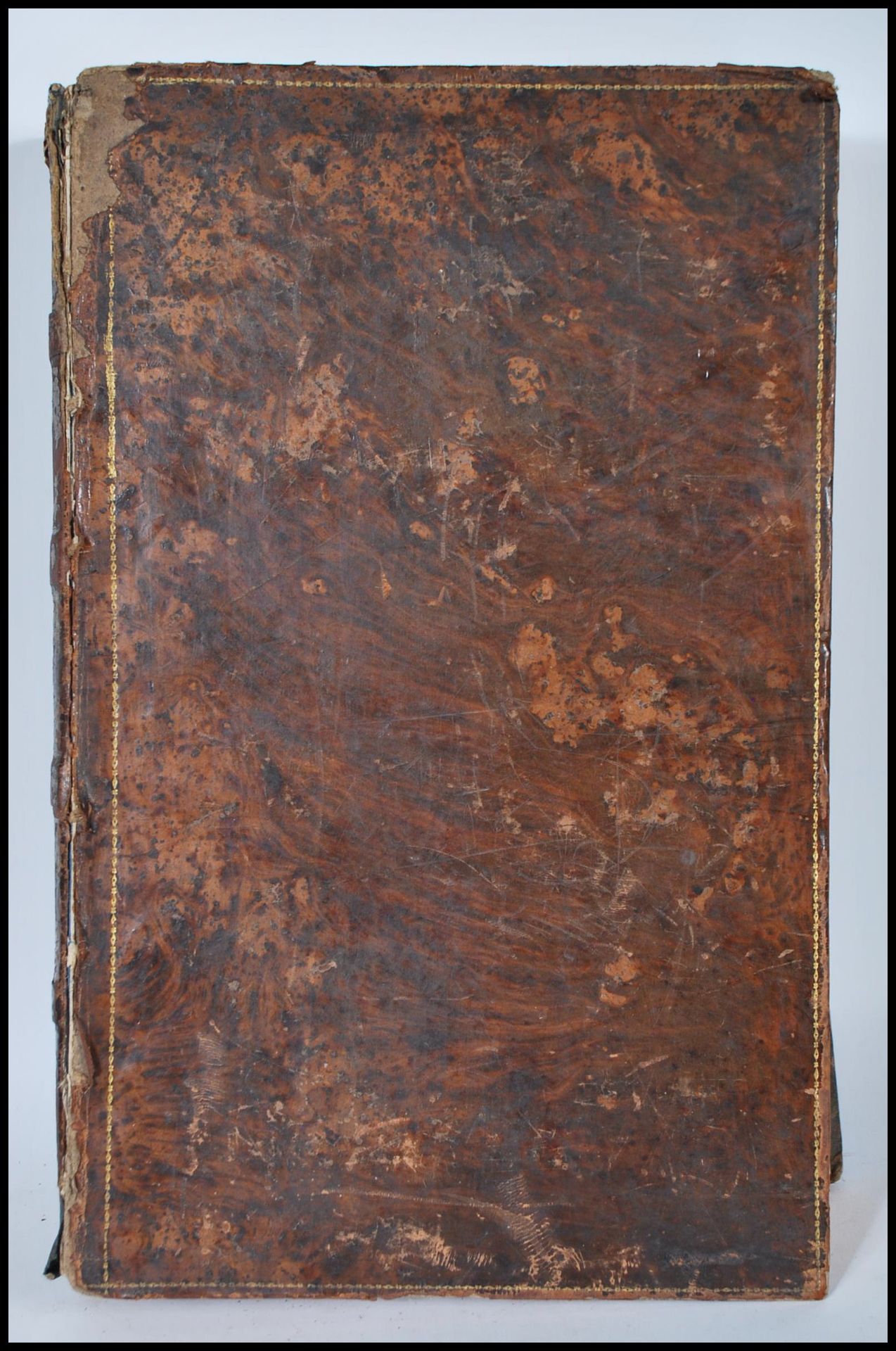 A 18th Century Georgian Bible of large form, being leather bound with gilt detailing. This is a - Bild 7 aus 7