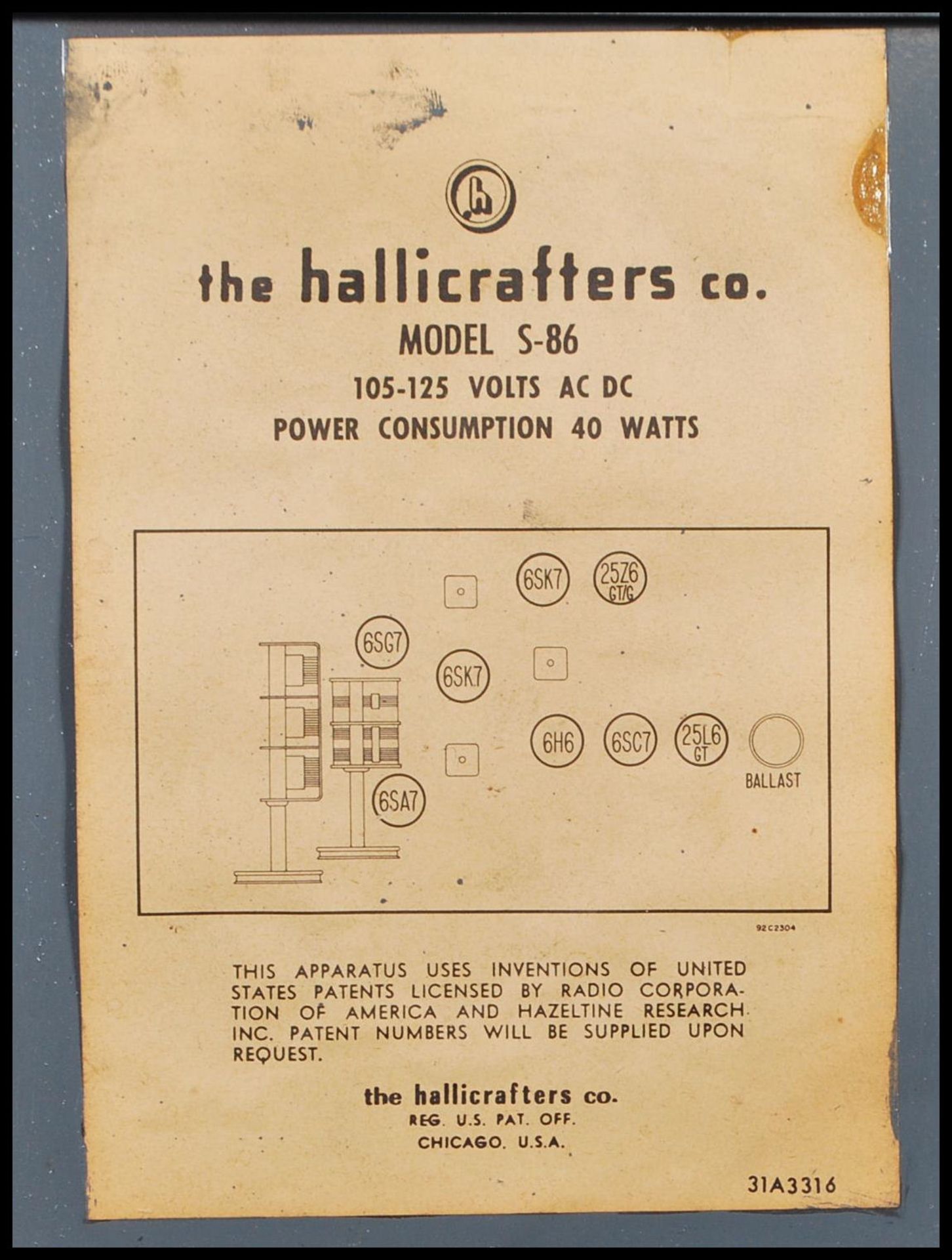 A 20th Century American vintage communications radio receiver by The Hallicrafters co Chicago, model - Image 8 of 10