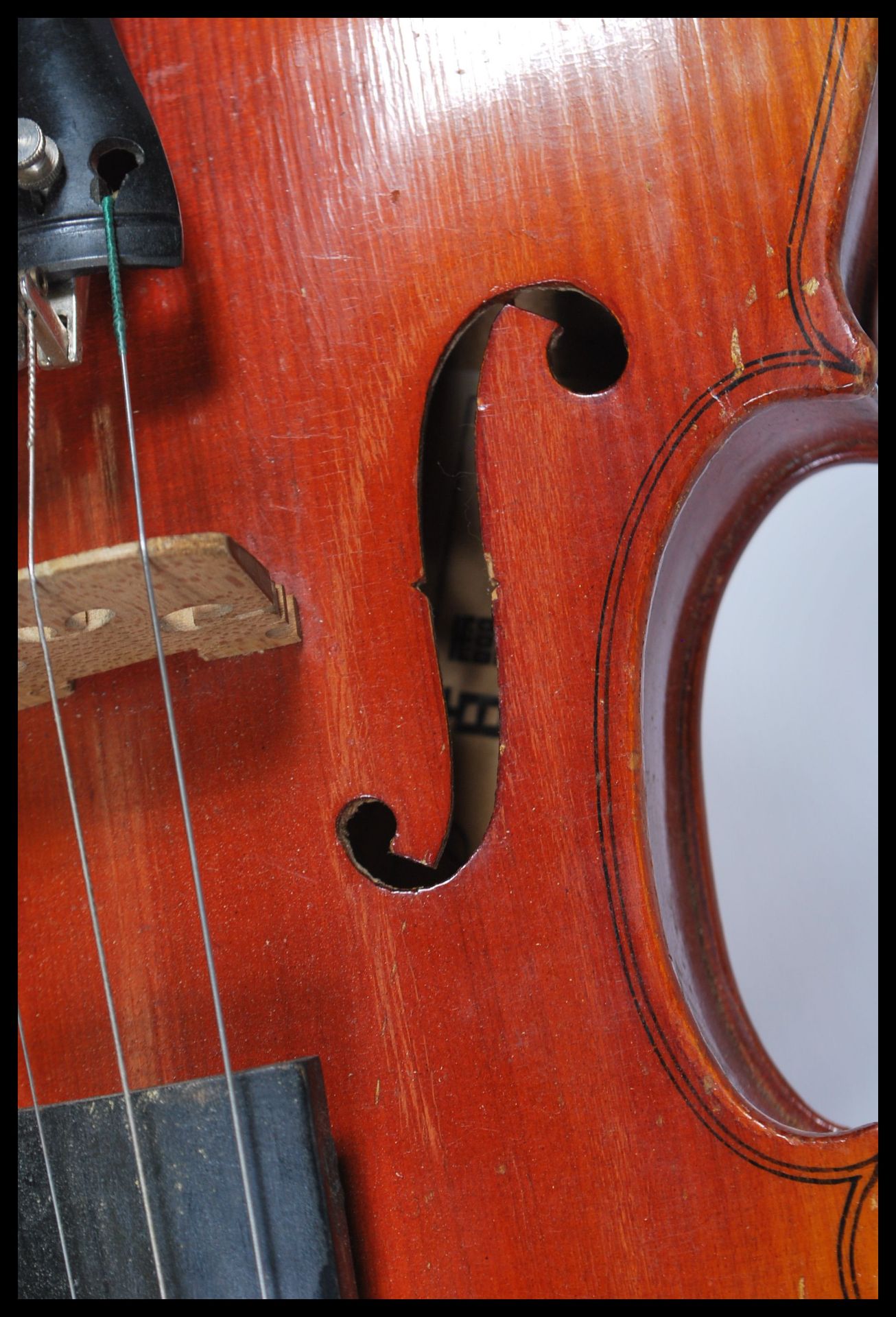 A 20th Century Chinese made student violin musical instrument by Lark contained within fitted case - Bild 7 aus 10