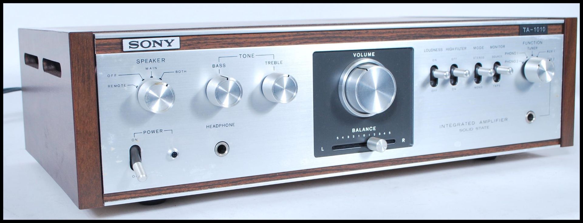 A vintage retro 20th Century teak wood cased Sony TA-1010 Stereo Integrated Amplifier, within - Bild 3 aus 6