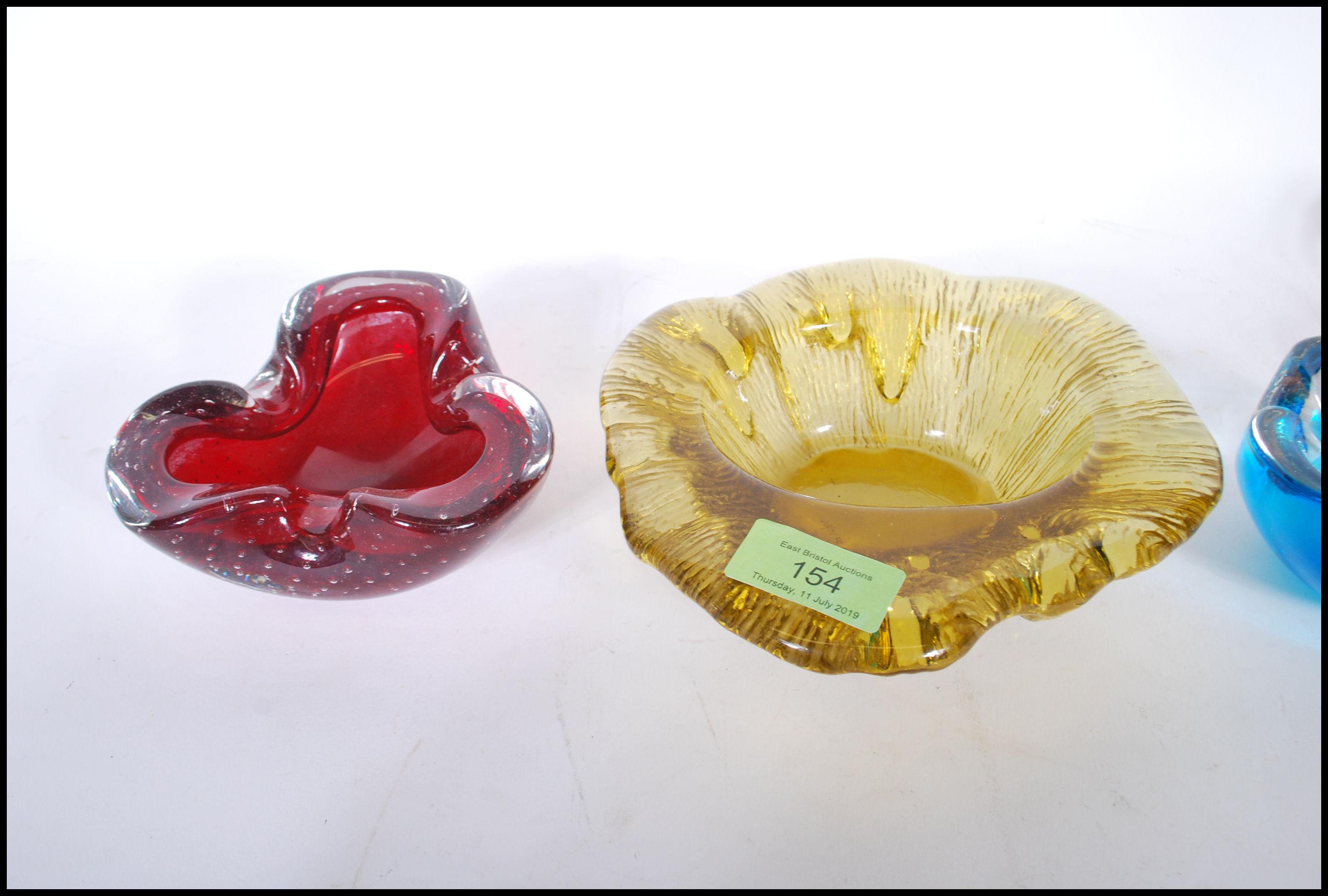 A group of 20th Century retro glass ashtrays to in - Image 3 of 6