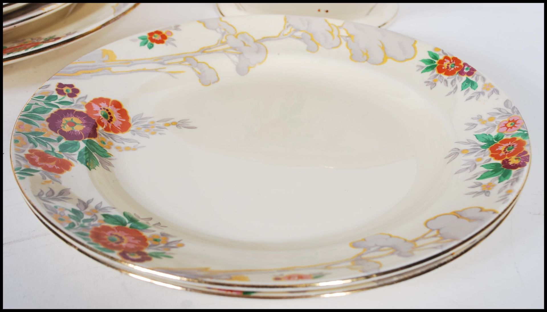 A early 20th Century 1930's Art Deco part dinner service by Royal Cauldon, having hand painted - Bild 7 aus 8