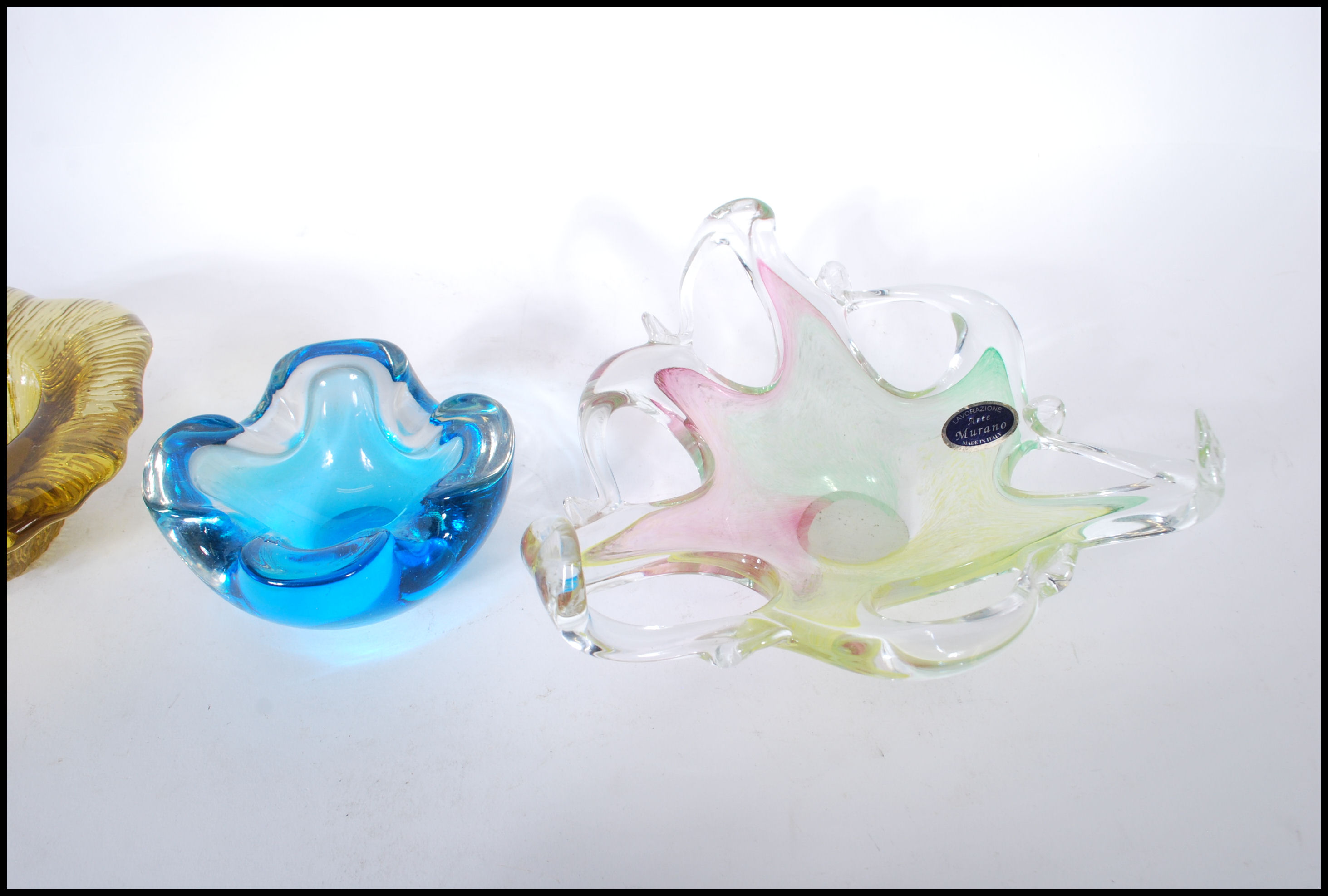 A group of 20th Century retro glass ashtrays to in - Image 4 of 6