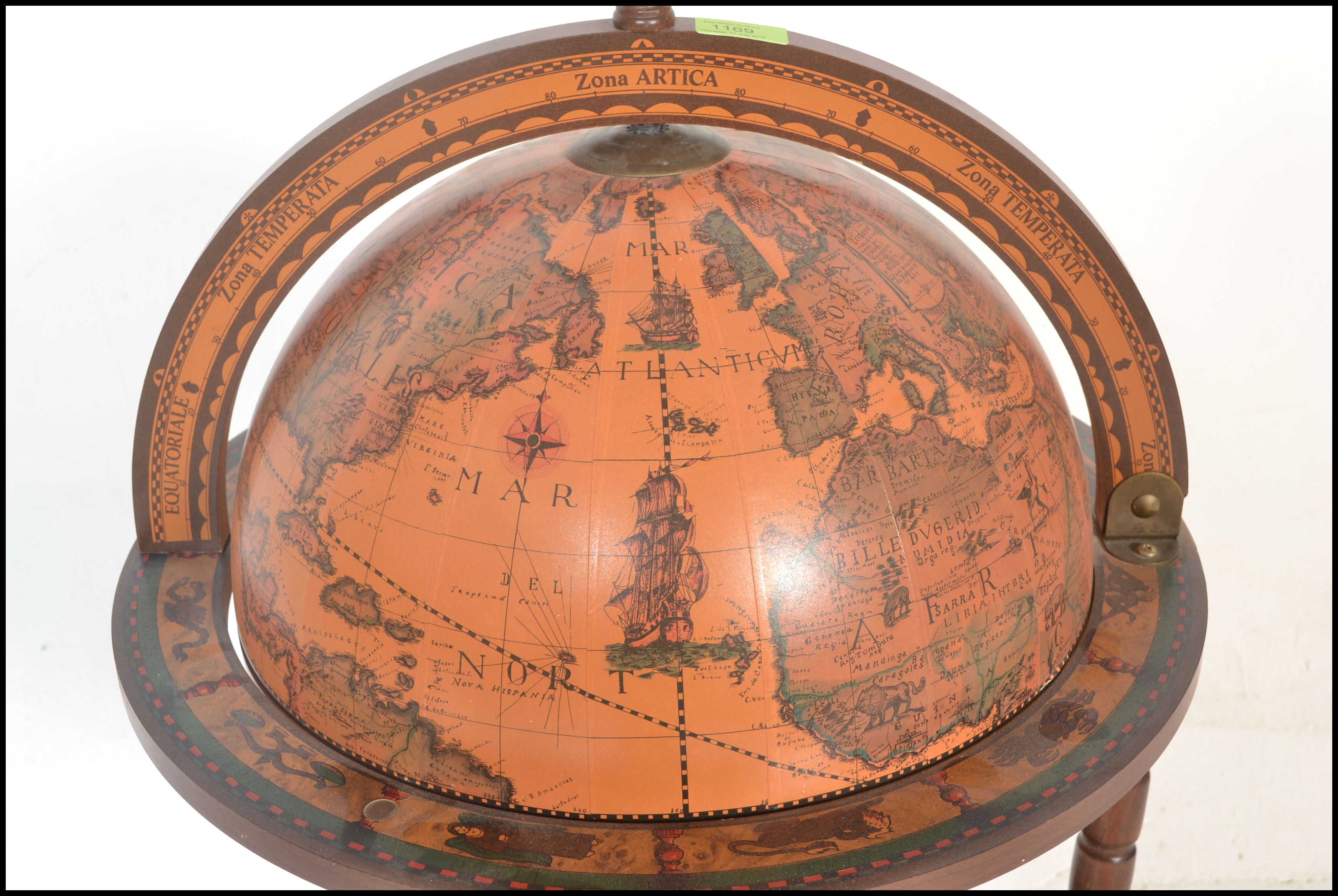 An antique style floor standing cocktail drinks cabinet in the form of a terrestrial globe with - Image 3 of 7