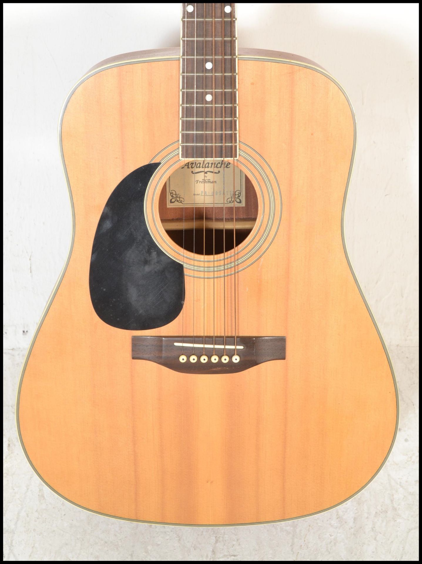 A 20th Century left handed six string acoustic gui - Bild 6 aus 16