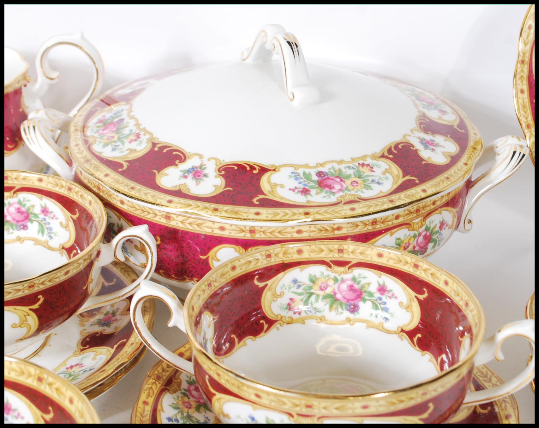 A Royal Albert bone China part dinner service in the Lady Hamilton pattern, comprising soup bowls, - Image 6 of 11