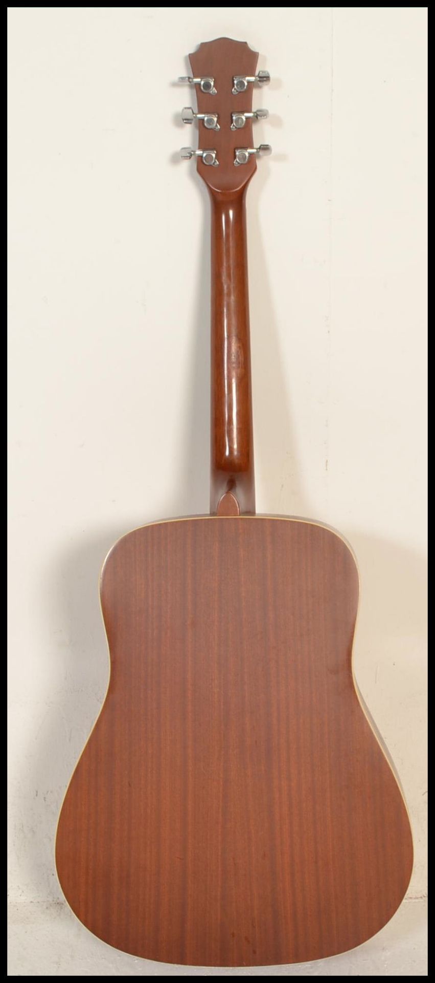A 20th Century left handed six string acoustic gui - Bild 15 aus 16