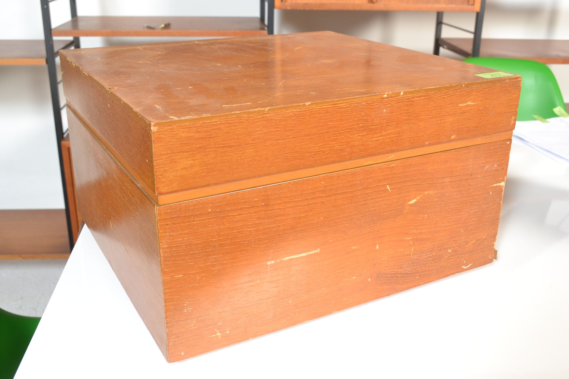 A vintage 20th Century teak cased Deccadec by Decca turntable record player, fitted with a Garrard - Bild 4 aus 5