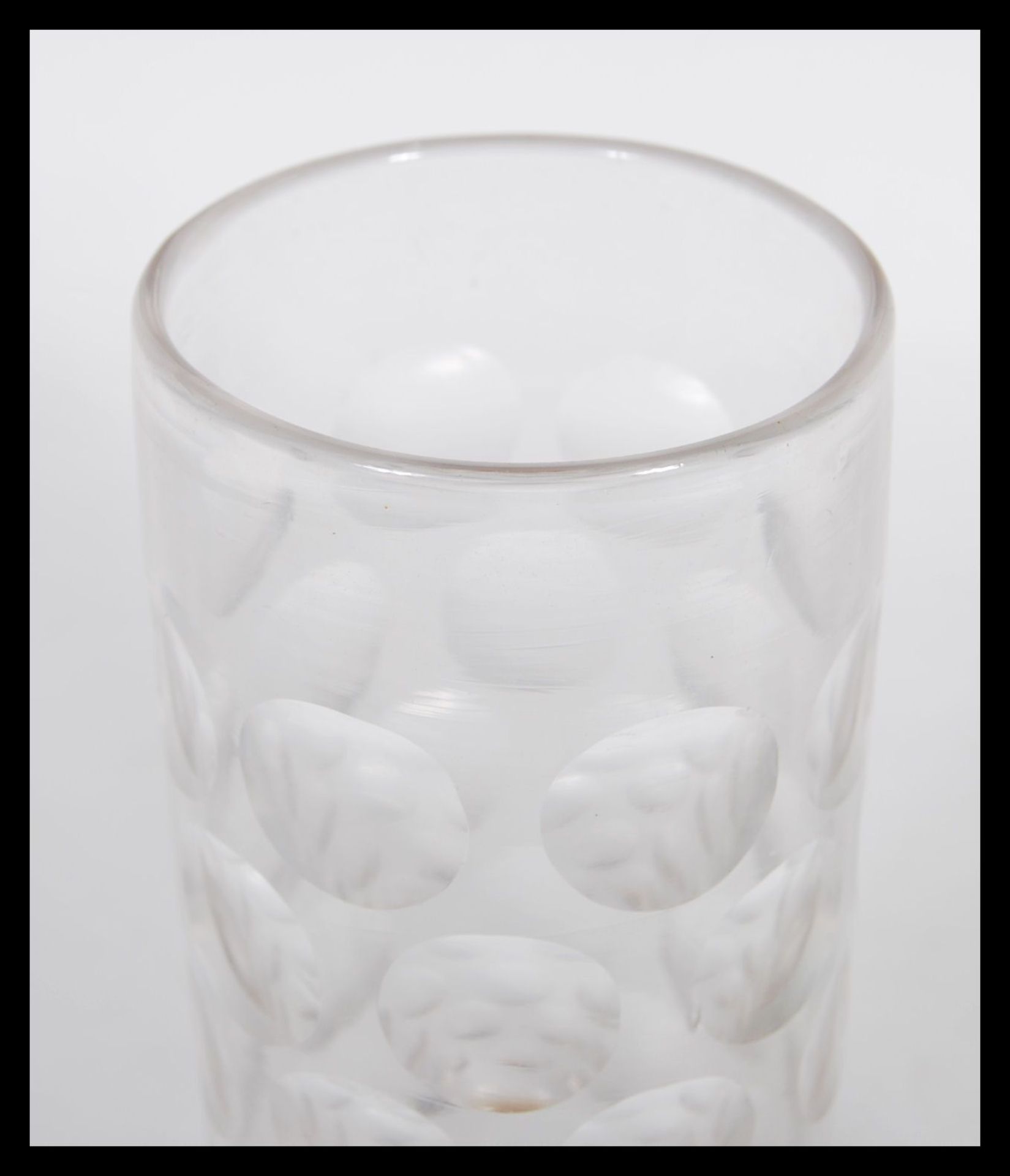 A pair of Georgian drinking glasses having cylindr - Image 4 of 10