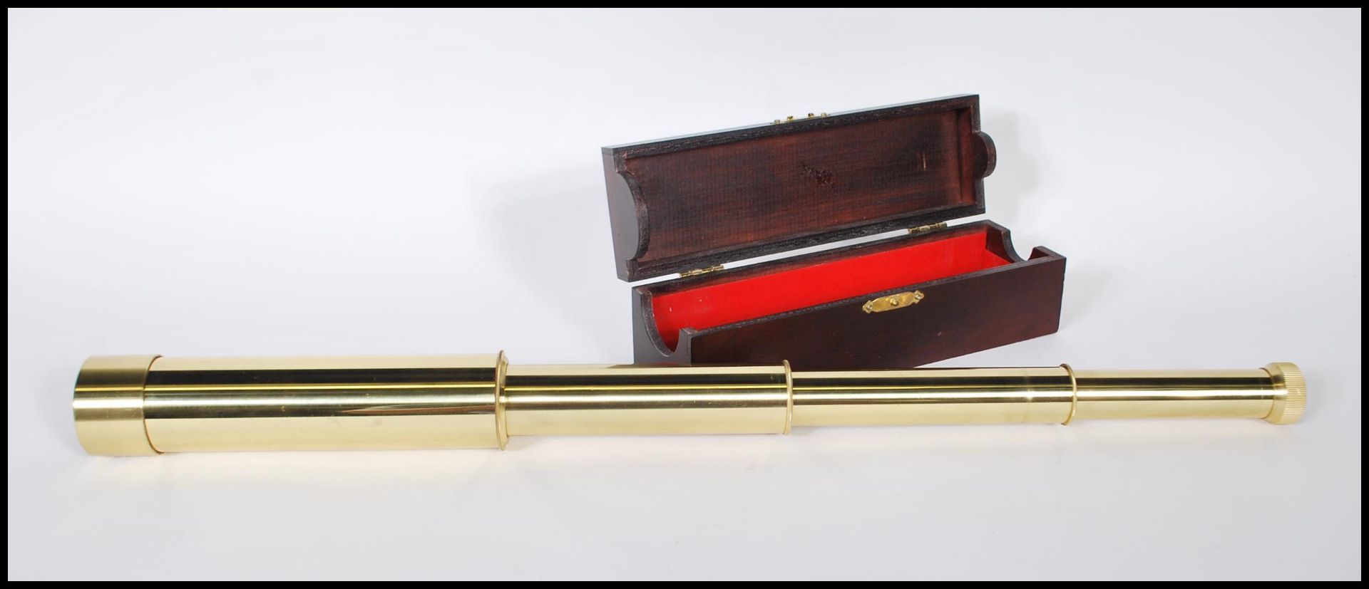 A contemporary Japanese made brass Swallow Commander 30 x 40 three draw telescope, in mahogany - Image 2 of 3