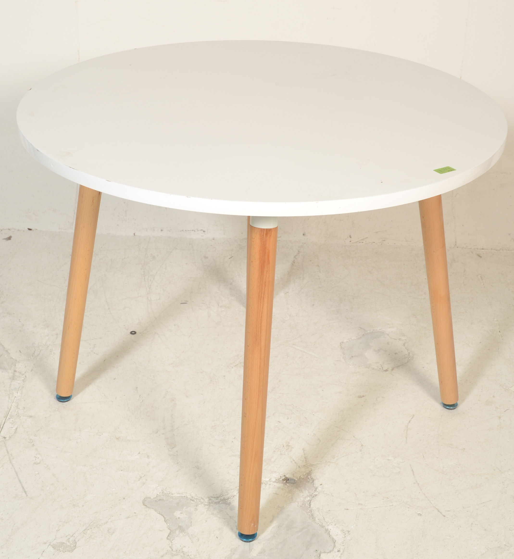 A contemporary white laminated and ash circular dining table. The table comprising of a laminated - Image 8 of 8