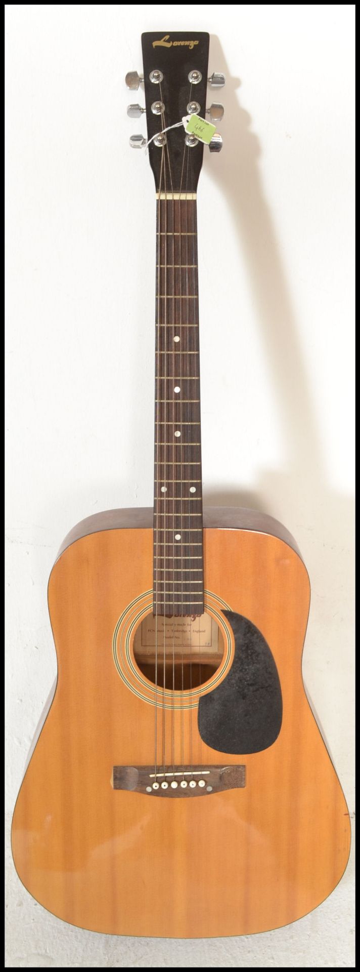 A vintage Dulcet classic six string acoustic guitar model 3057 having a shaped hollow body with - Bild 4 aus 8