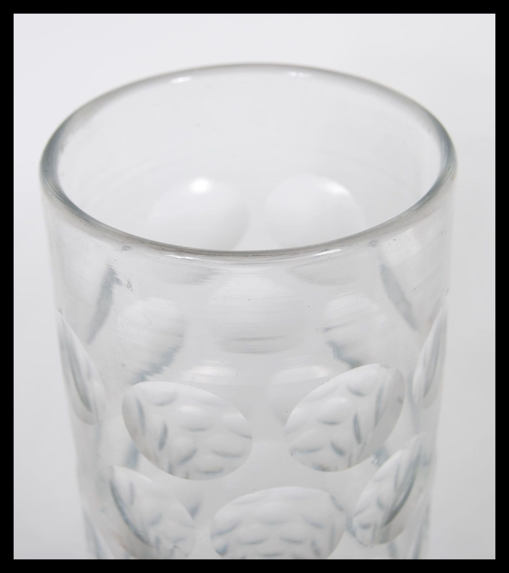 A pair of Georgian drinking glasses having cylindr - Image 5 of 10