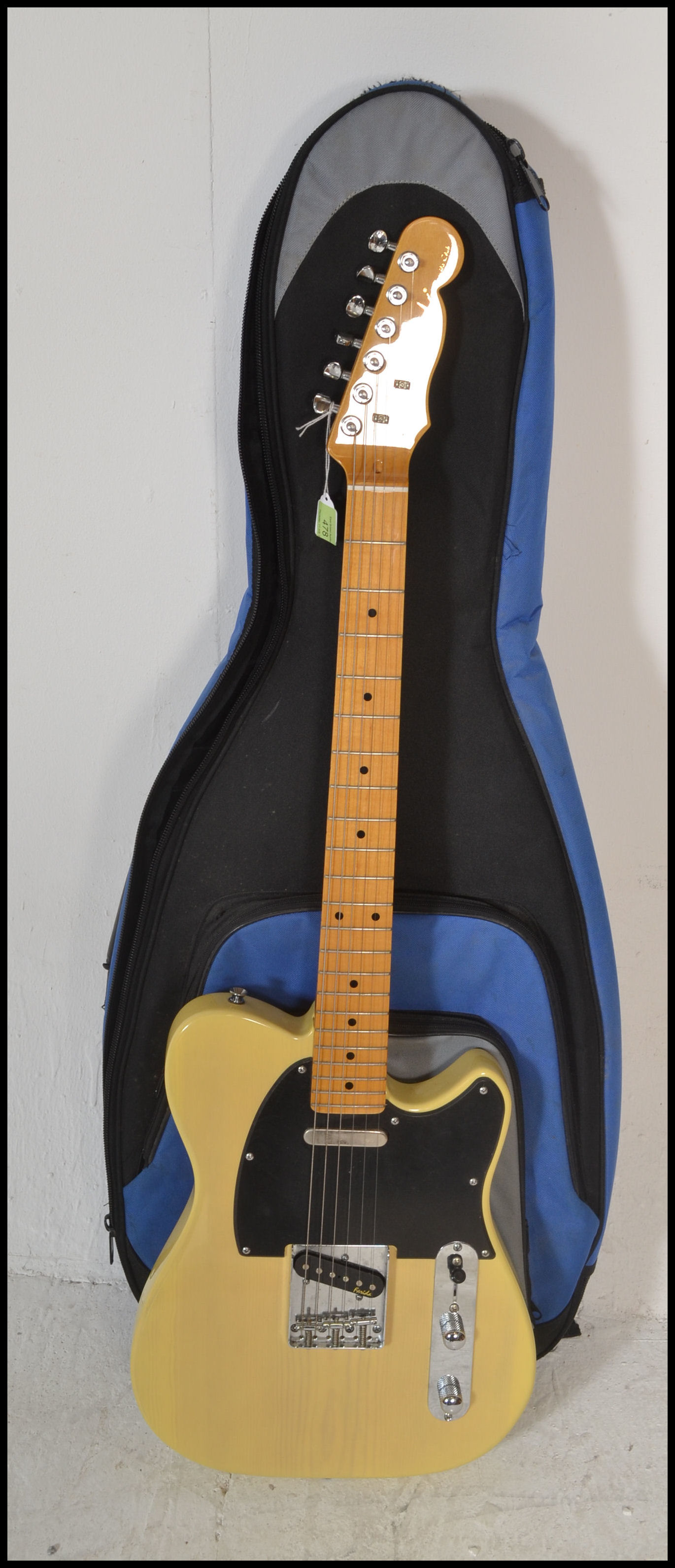 A six string electric guitar Telecaster style by Forida having maple neck and chrome tuning pegs - Image 5 of 5