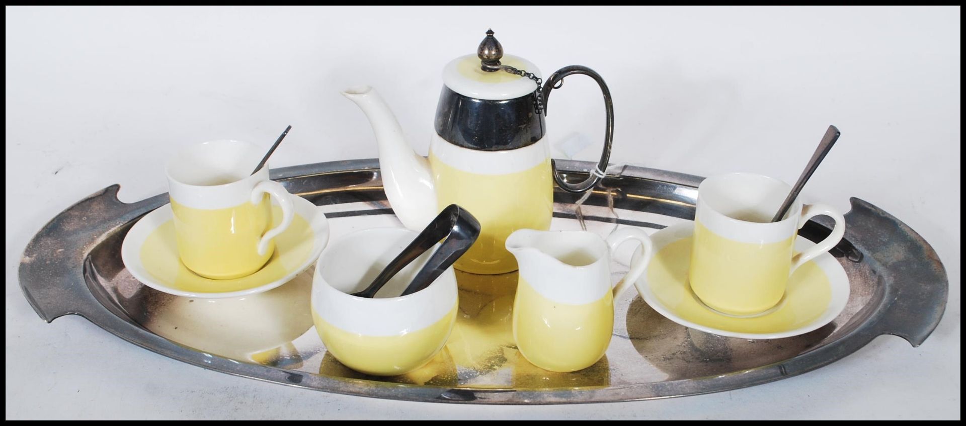 A early 20th Century childs tea service by George Jones, being two tone yellow and white in colour - Bild 2 aus 6