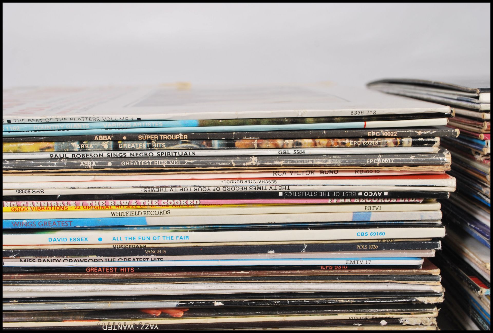 A collection of vinyl long play LP record albums featuring several artists and genres to include - Bild 13 aus 14