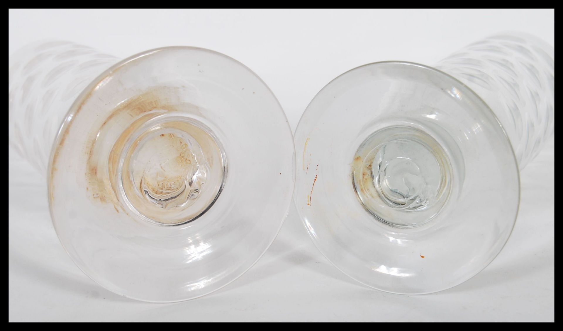 A pair of Georgian drinking glasses having cylindr - Image 8 of 10