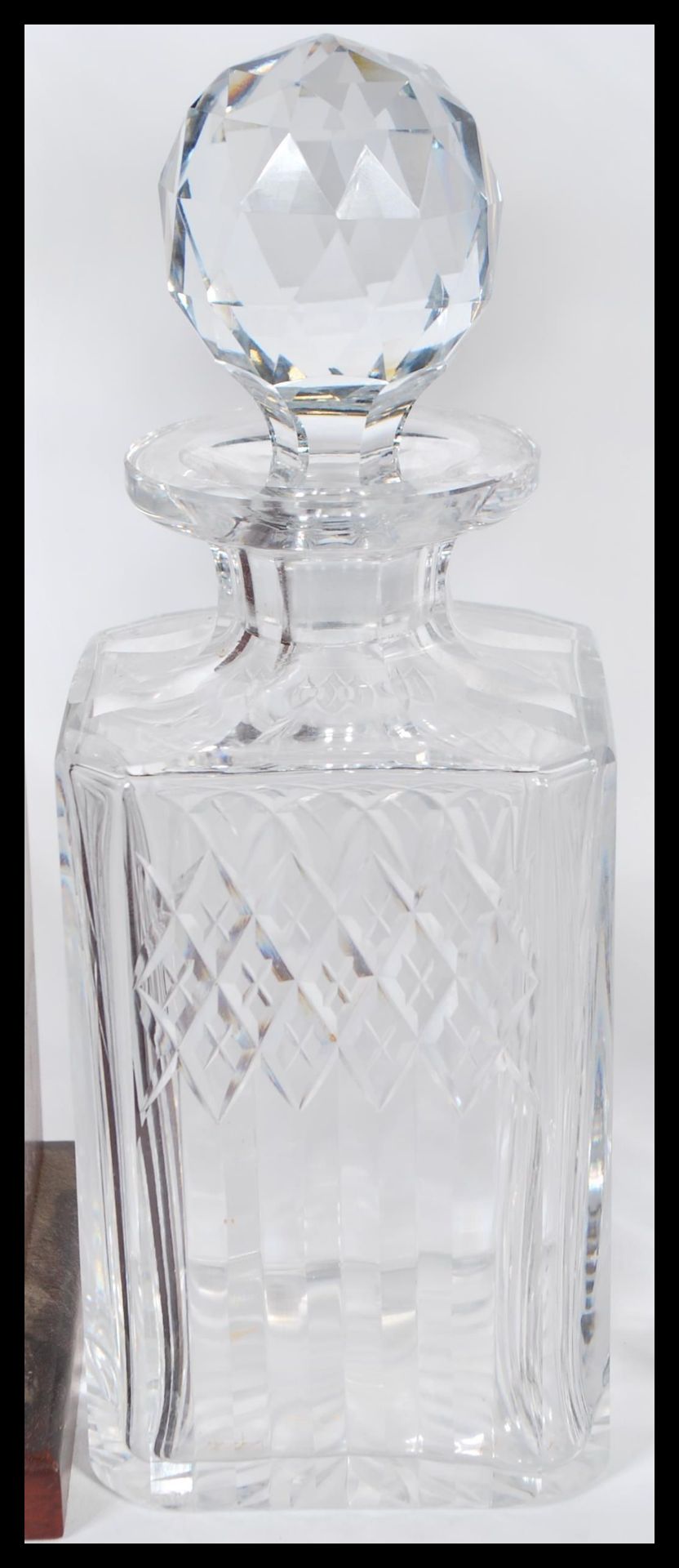 A collection of 20th century decanters to include facet cut, cut glass crystal and other shapes - Image 6 of 7