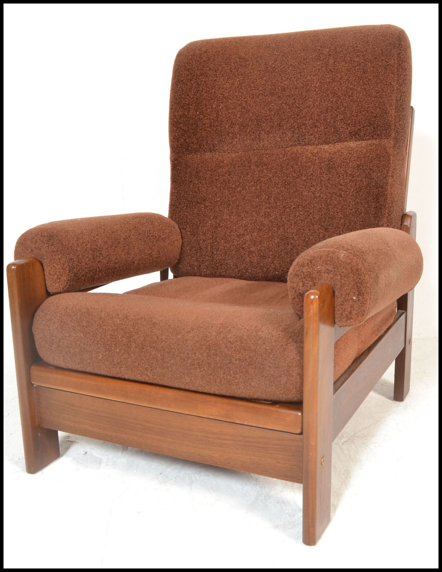 A pair of 20th Century retro vintage easy / lounge / recliner chairs / armchairs having woollen - Bild 2 aus 4