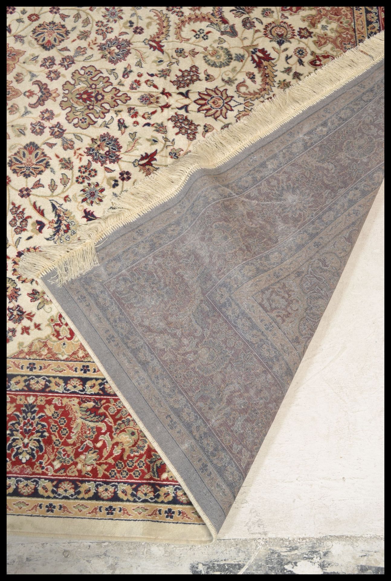 A large Persian floor carpet Keshan rug having a b - Image 4 of 4