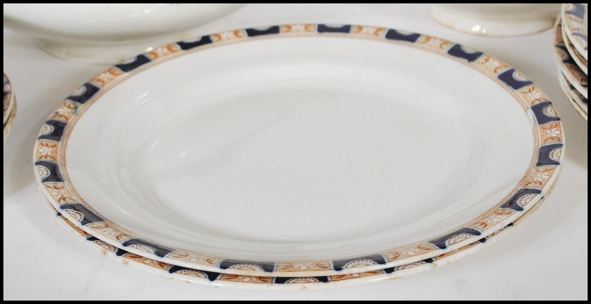 A 19th Century dinner service by Pountney and Co Ltd Bristol 1750 in the Cromer pattern having - Bild 7 aus 15