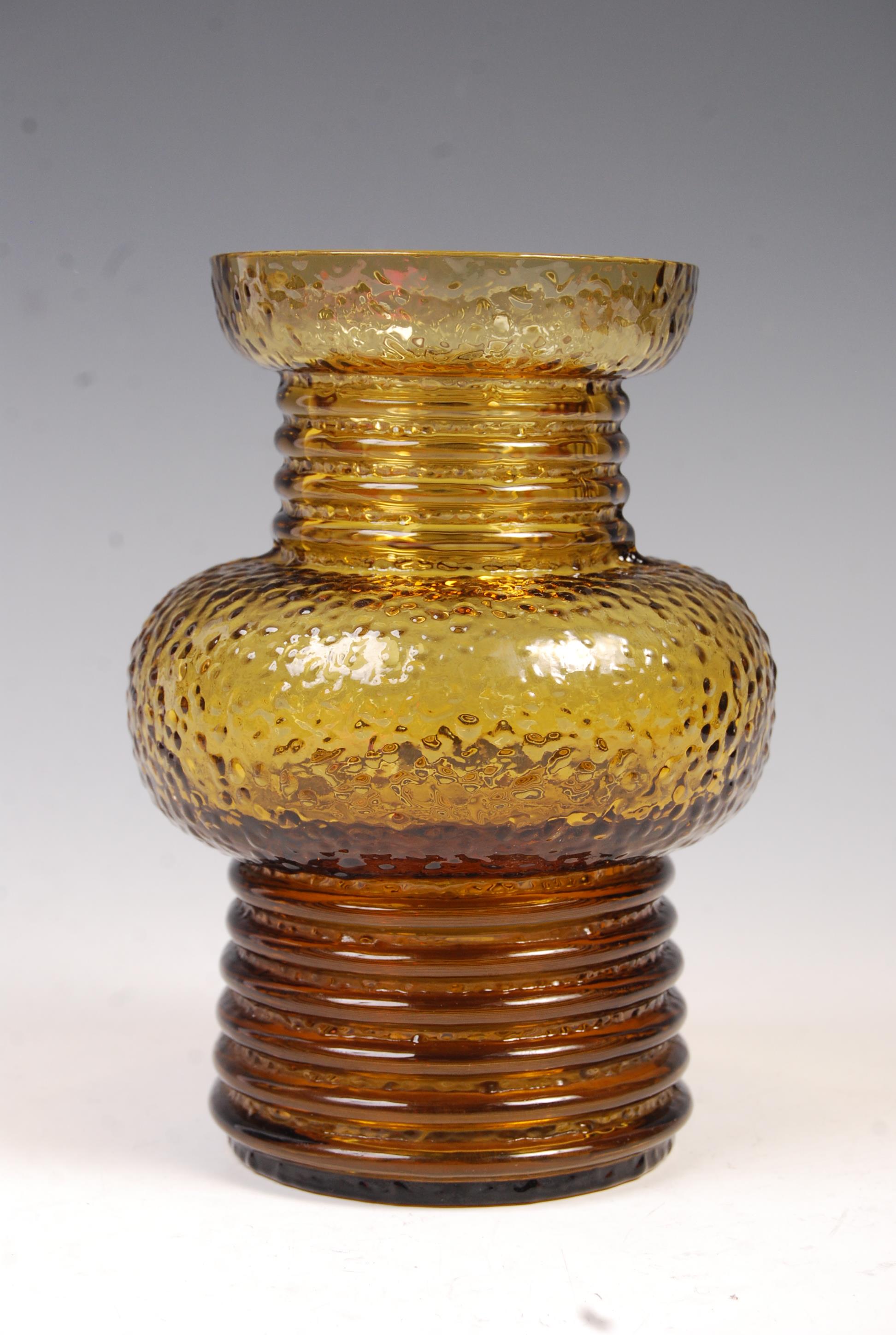 20TH CENTURY STUDIO ART GLASS VASE BY MALERAS GLAS