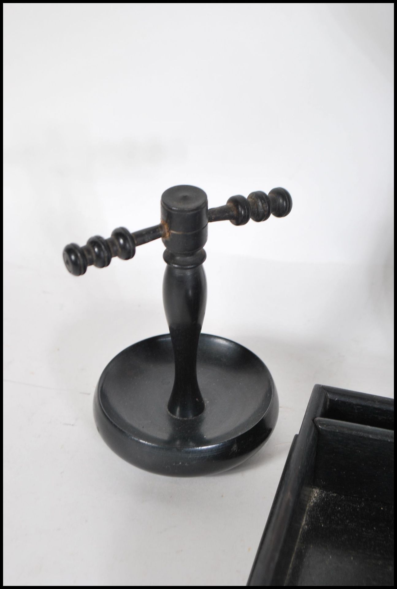 A vintage early 20th Century ebony dressing table set consisting of tray, mirror, hair brush and - Bild 3 aus 5