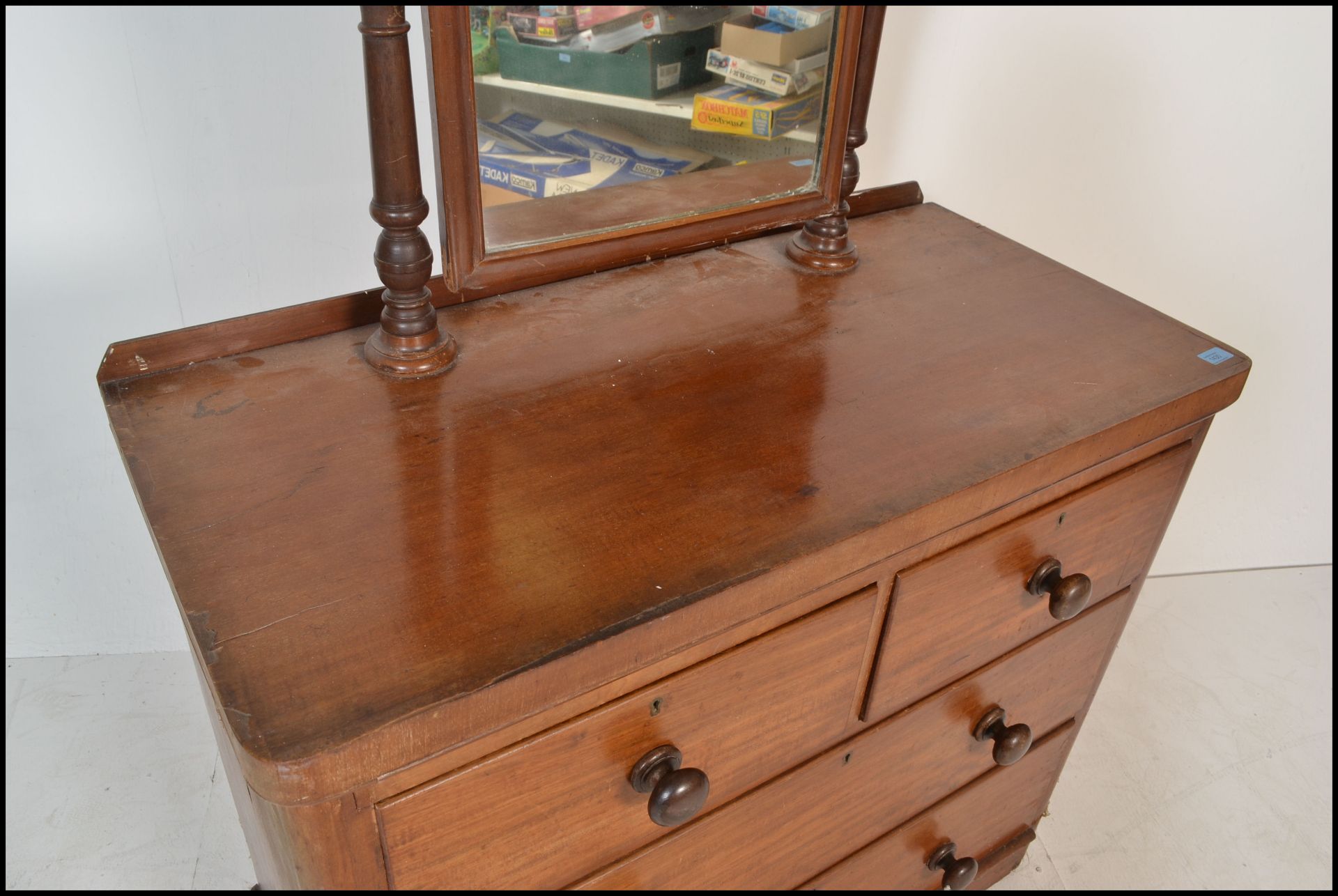 A Victorian mahogany dressing chest of drawers being raised on a plinth base with short and deep - Bild 4 aus 6