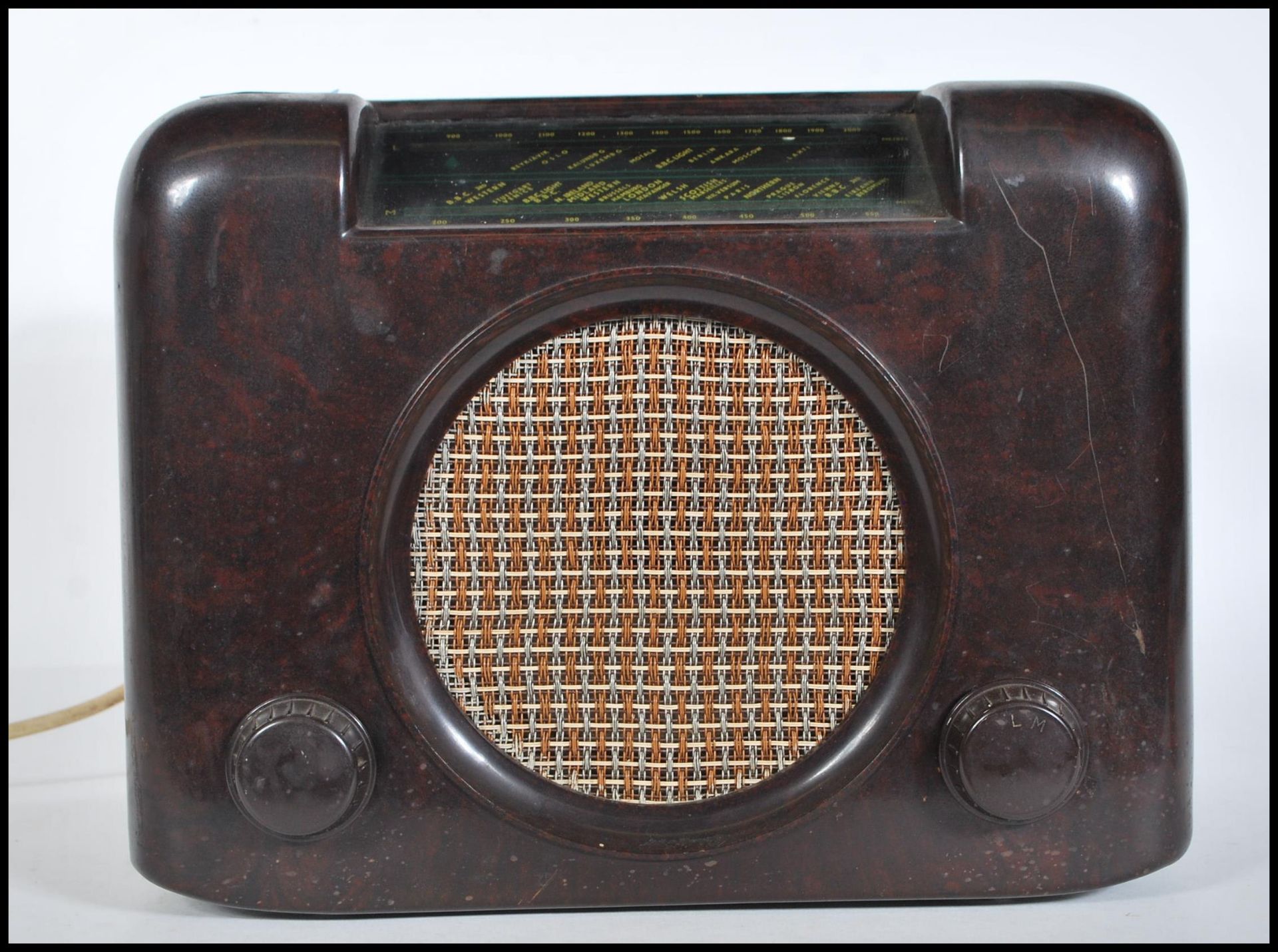 A vintage 1940's bakelite Bush radio type DAC. 90. having central round speaker with tuning and