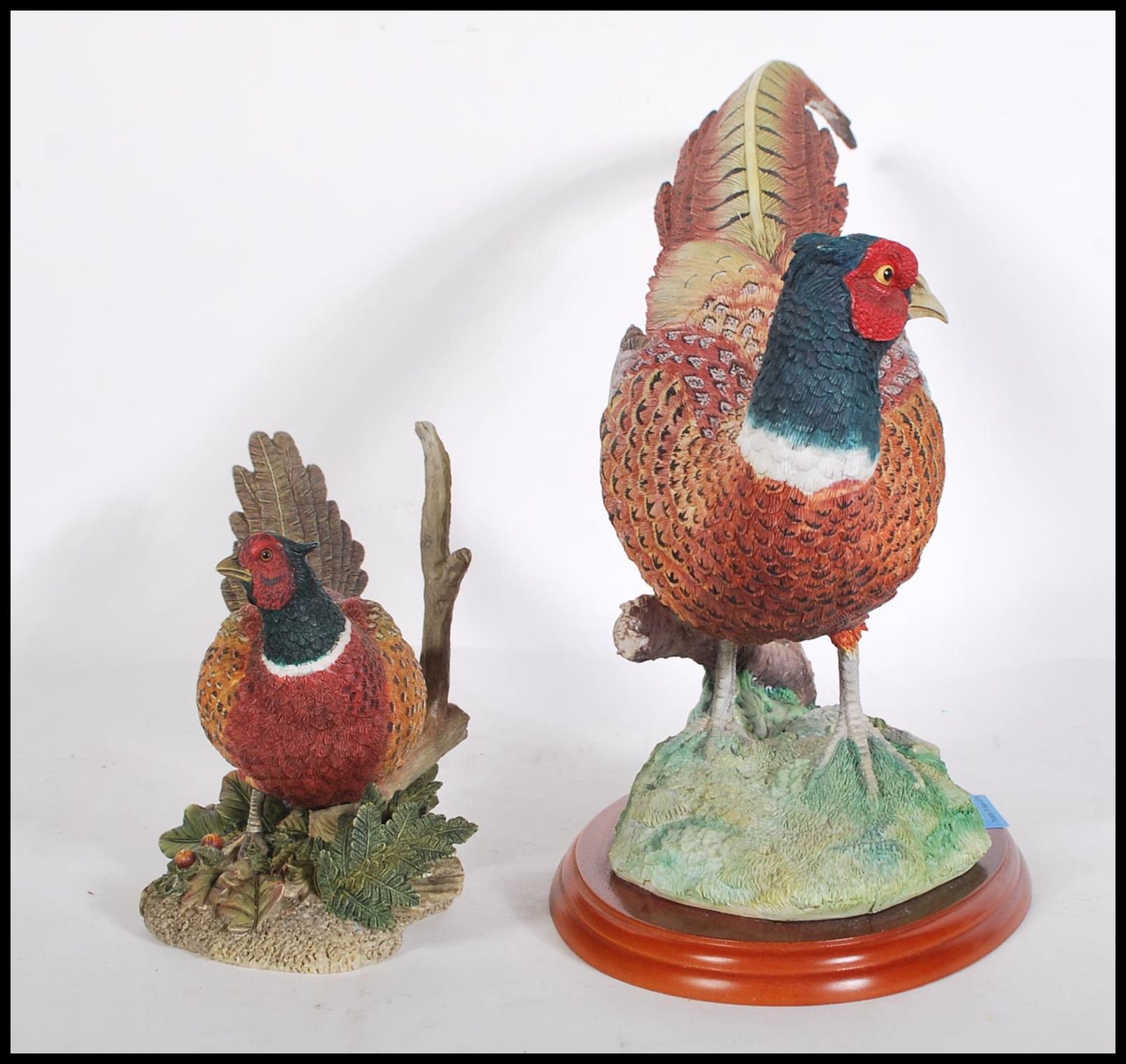 A large ceramic Border Fine Arts pheasant figurine no. A0659 raised on a wooden base together with - Bild 2 aus 7