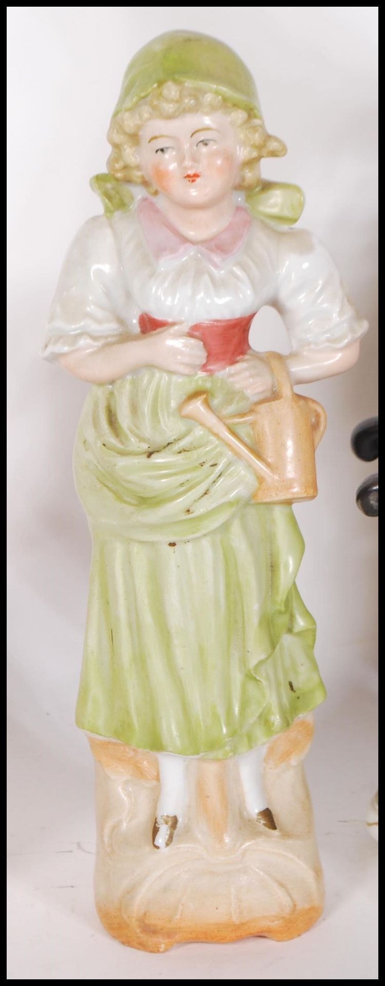 A collection of vintage 20th Century ceramics to include a Capodimonte figural group, Royal - Bild 3 aus 6