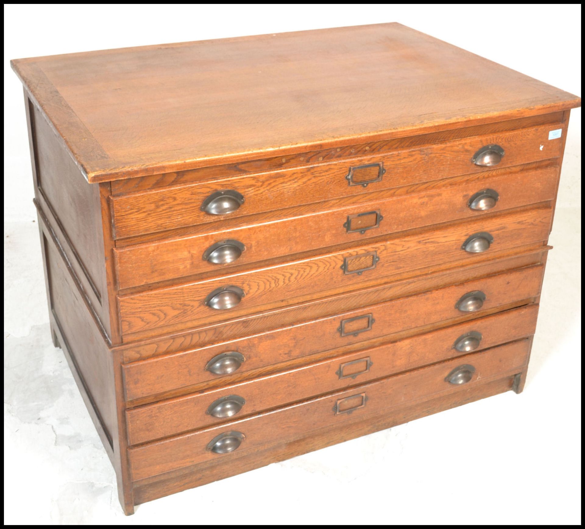 An early 20th century 1940's vintage industrial oak 8 drawer large architects plan chest of drawers. - Bild 2 aus 9