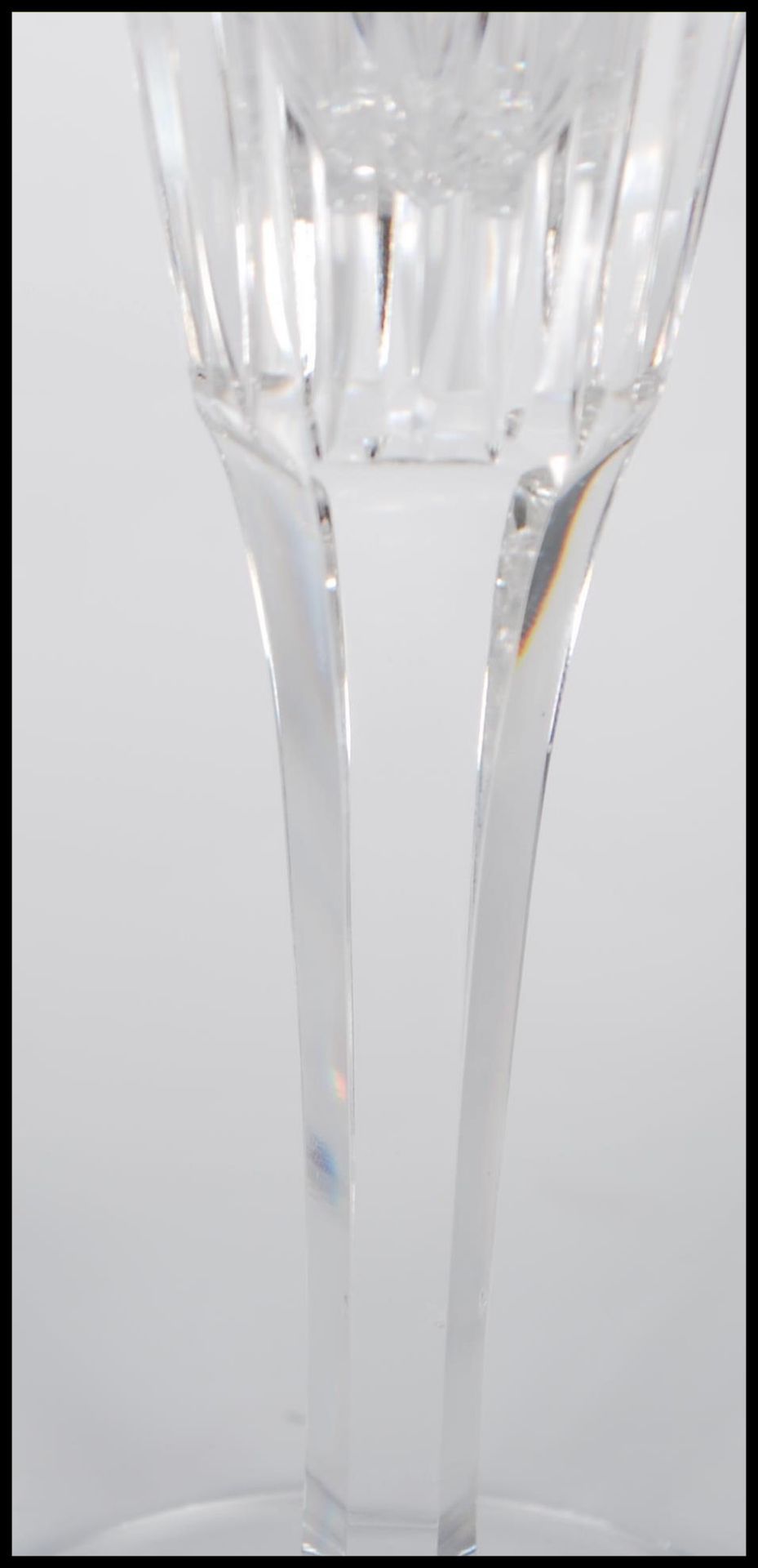 A set of eight 20th century Crystal cut glass champagne glasses, having a upper form with circular - Bild 5 aus 6