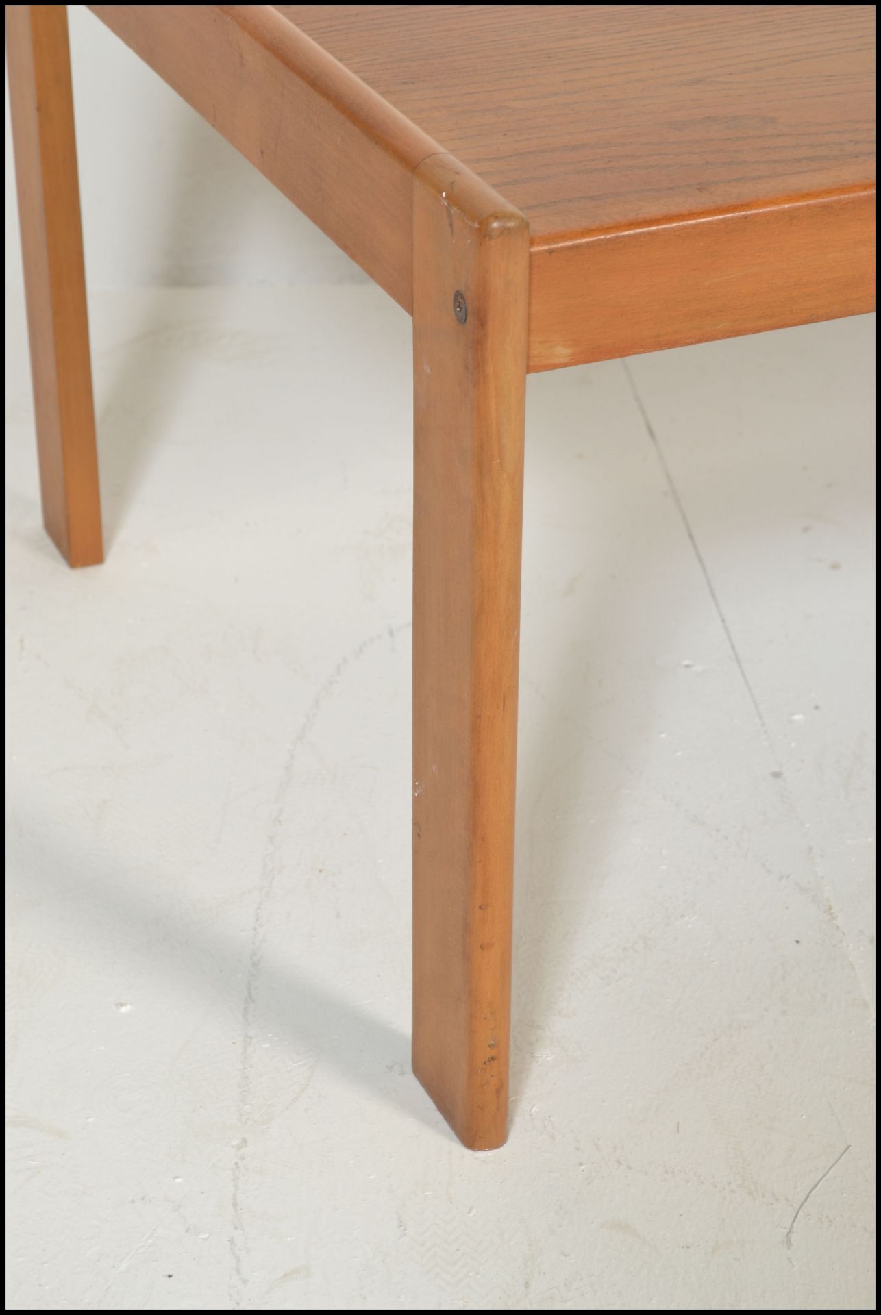 A retro mid 20th Century ash coffee table of simple rectangular form raised on four straight legs. - Bild 3 aus 4