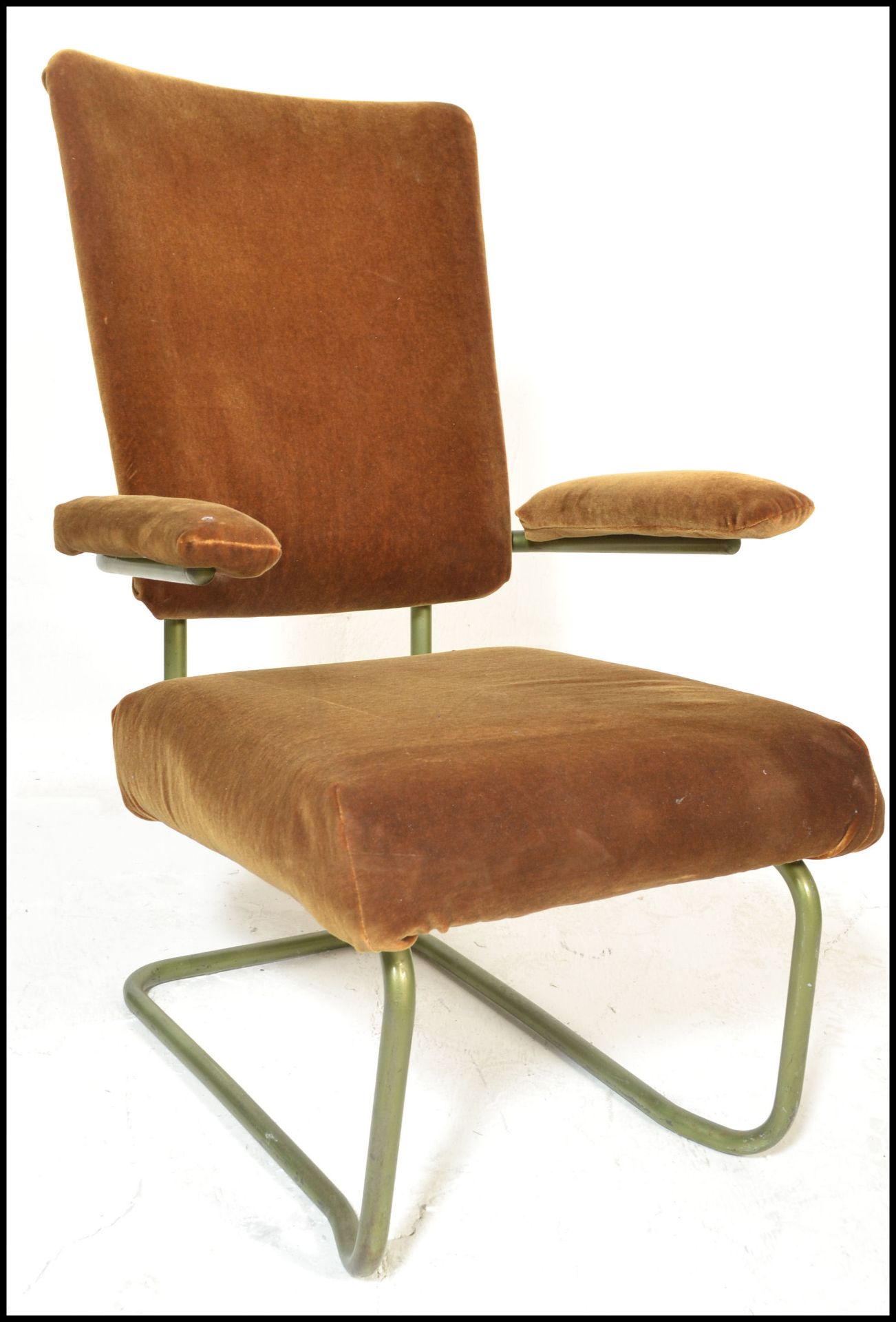 A vintage mid century Safari Chair designed and in the manner of Kaare Klint. The wooden framed - Bild 8 aus 9