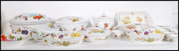 A good collection of Royal Worcester ' Evesham ' p