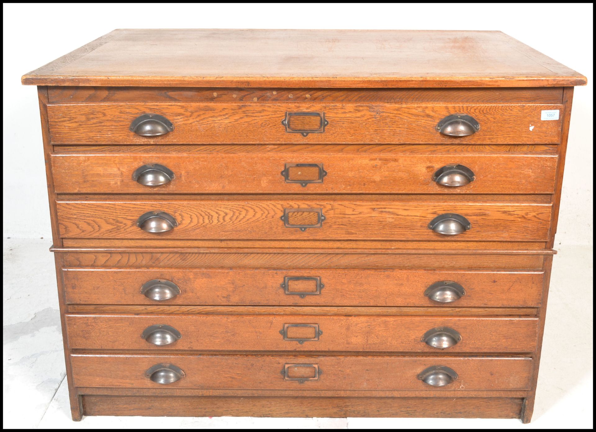 An early 20th century 1940's vintage industrial oak 8 drawer large architects plan chest of drawers. - Bild 4 aus 9