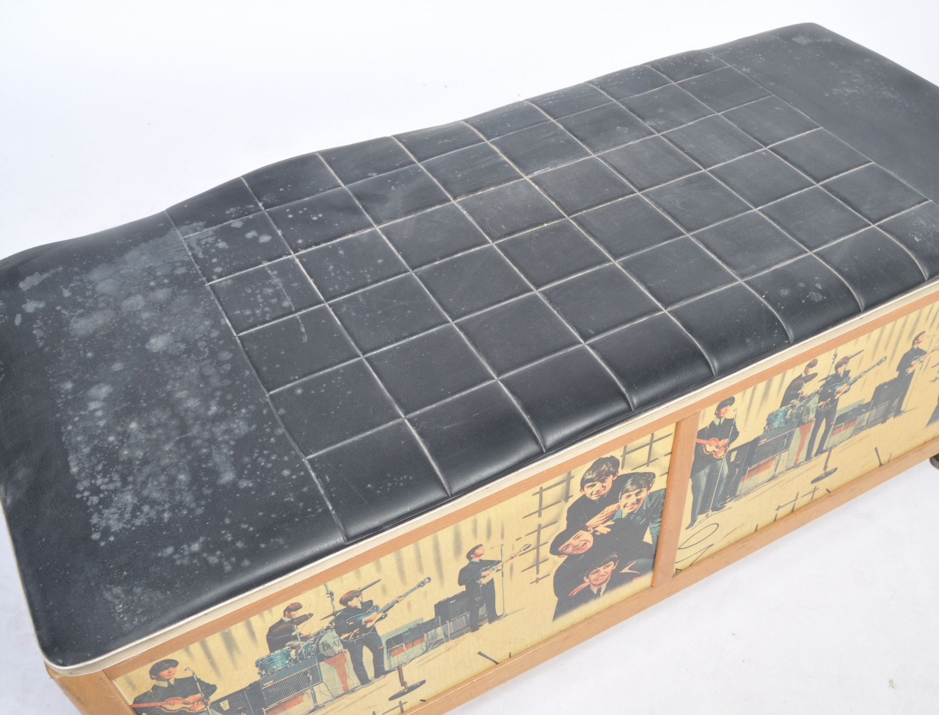 RARE 1960'S BEATLES OTTOMAN / BLANKET BOX BY AVALO - Bild 7 aus 8