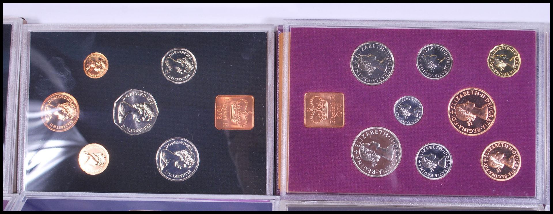 A collection of Royal Mint Coinage of Great Britain and Ireland commemorative annual coin sets to - Bild 3 aus 9