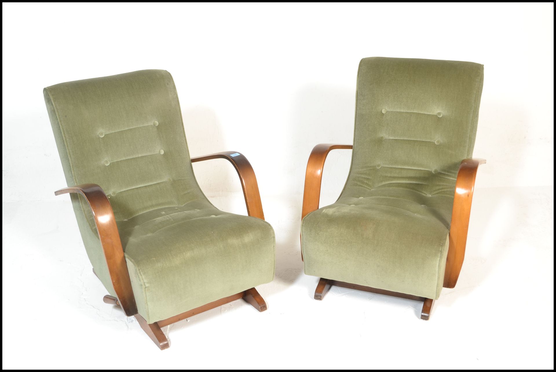 A pair of early 20th century, circa 1940's bentwood rocking chairs - armchairs. Raised on beech wood - Bild 2 aus 6