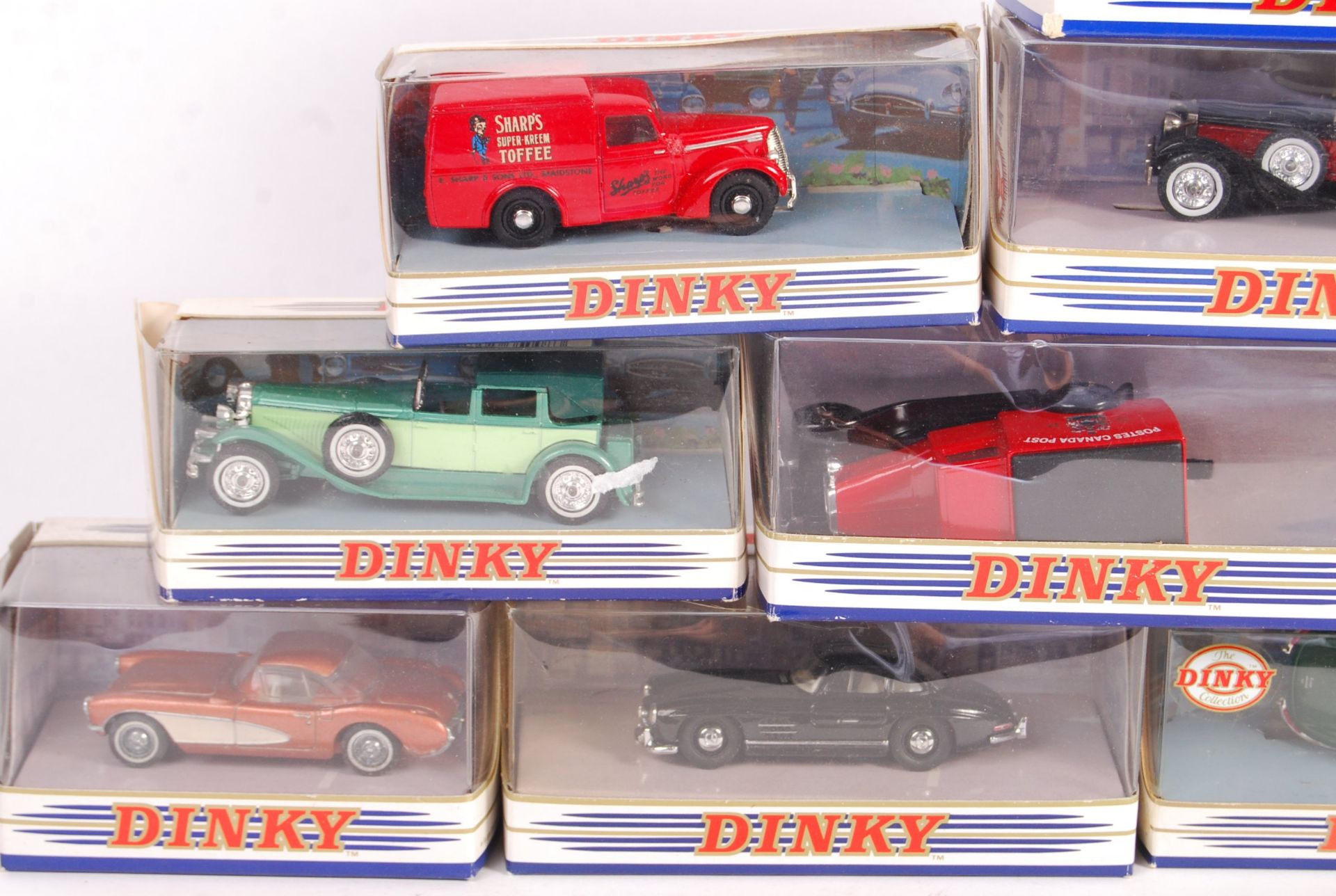 COLLECTION OF VINTAGE DINKY TOYS BOXED DIECAST MOD - Bild 2 aus 4