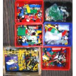 LARGE COLLECTION OF ASSORTED VINTAGE LEGO