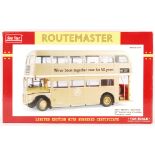 SUN STAR PRECISION DIECAST LIMITED EDITION 1:24 SCALE ROUTEMASTER BUS